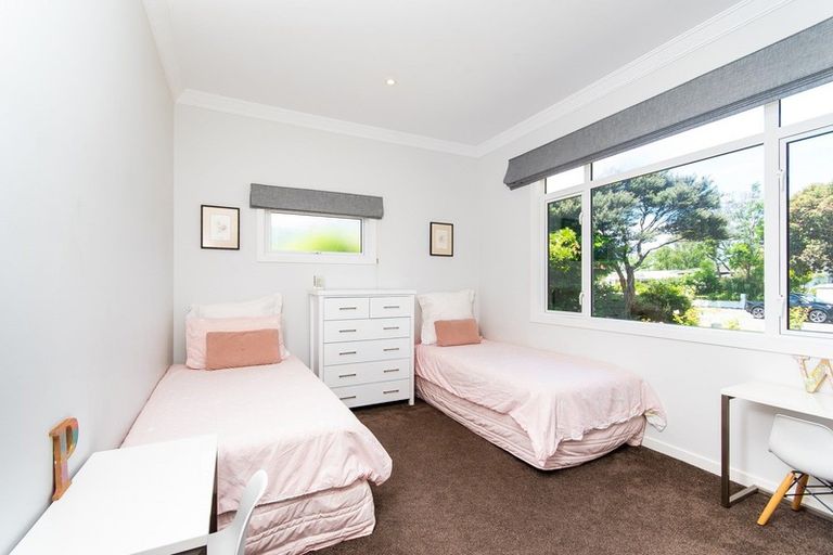 Photo of property in 25 Logan Avenue, Marewa, Napier, 4110