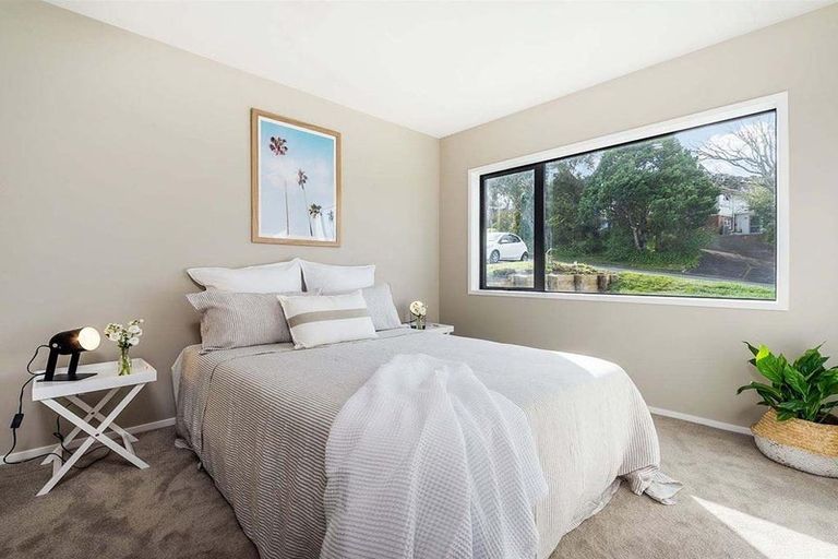 Photo of property in 25a Arrow Road, Forrest Hill, Auckland, 0620