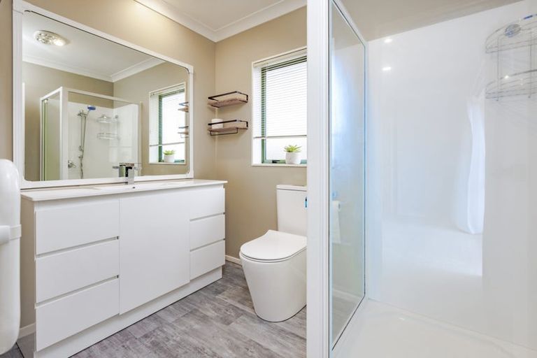 Photo of property in 9 Ardee Close, East Tamaki, Auckland, 2016