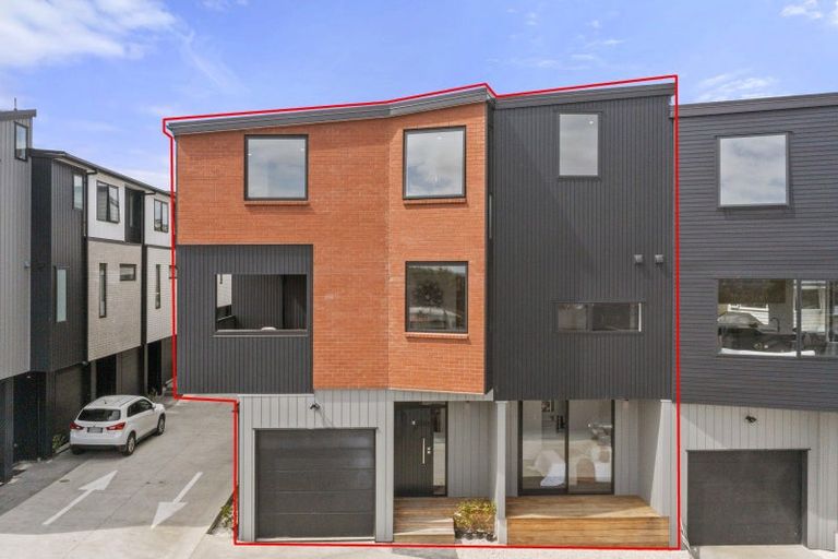 Photo of property in 11/8 Bennett Road, Pakuranga, Auckland, 2010