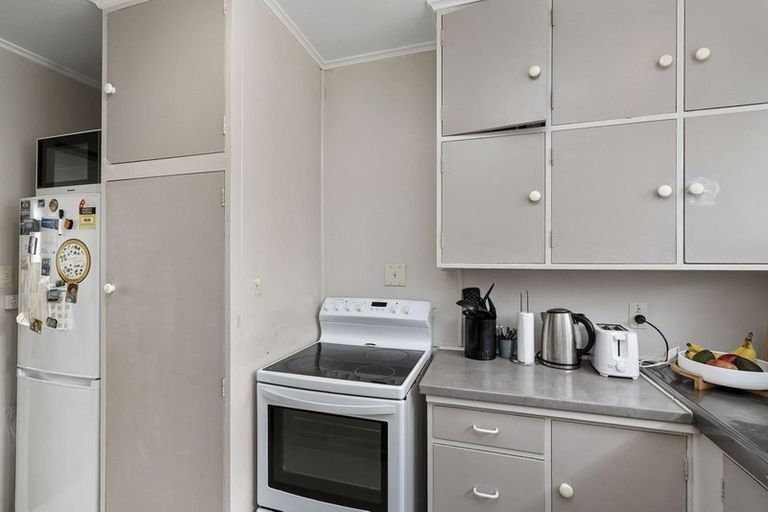 Photo of property in 8 Turkington Street, Tawa, Wellington, 5028