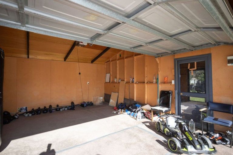 Photo of property in 11 Smith Street, Dannevirke, 4930