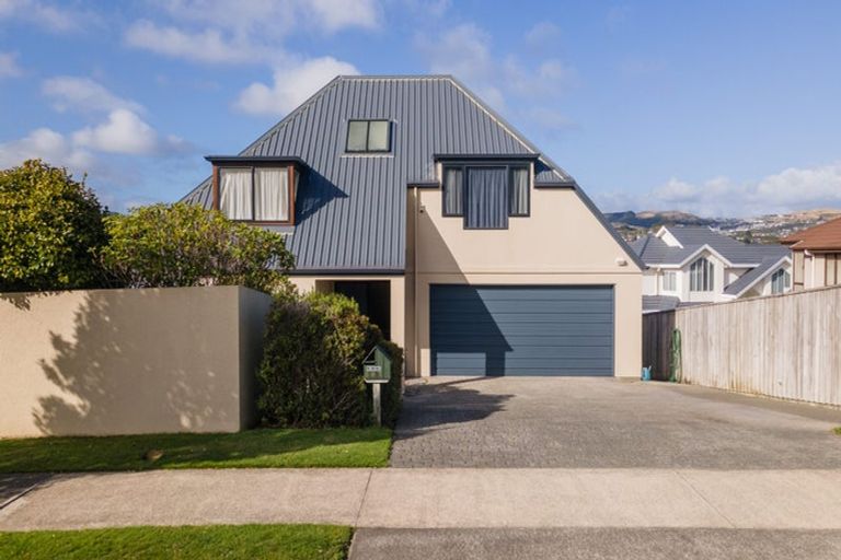 Photo of property in 157 Westchester Drive, Churton Park, Wellington, 6037