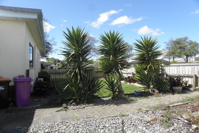 Photo of property in 2 Hobson Place, Takaro, Palmerston North, 4412