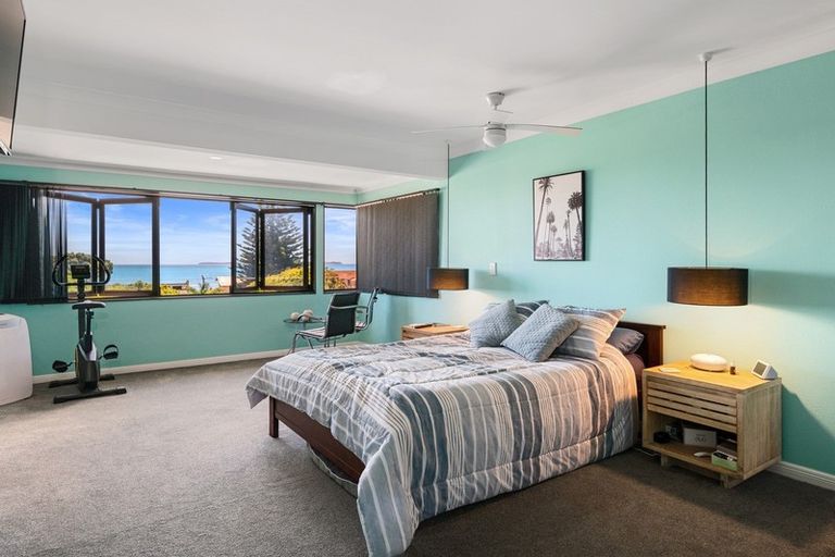 Photo of property in 1061 Papamoa Beach Road, Papamoa Beach, Papamoa, 3118