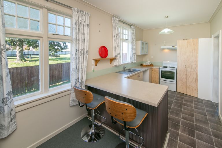 Photo of property in 14 Hobbs Street, Hororata, 7572