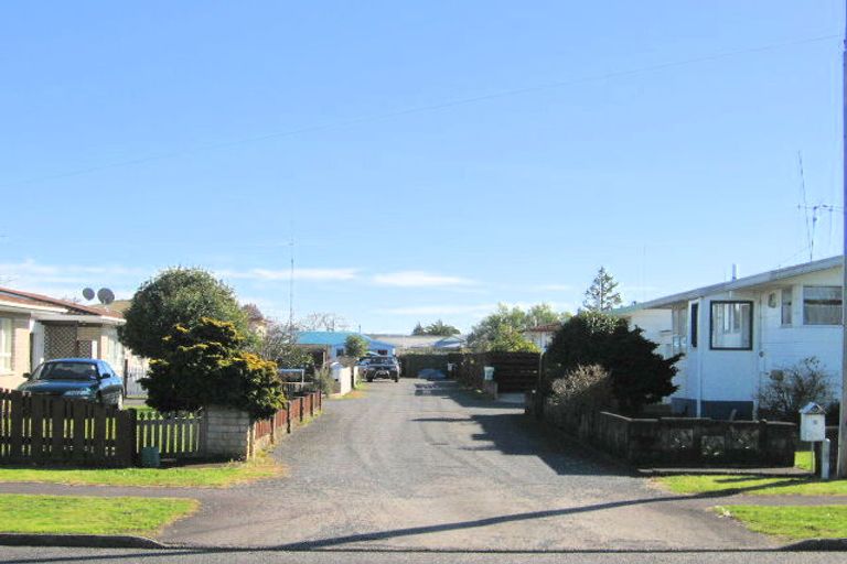 Photo of property in 8 Breckons Avenue, Nawton, Hamilton, 3200