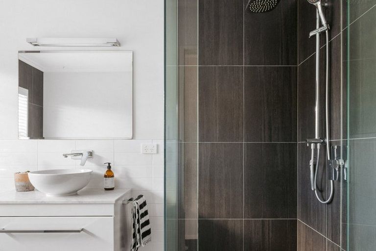 Photo of property in 18 Parlane Drive, Huapai, Kumeu, 0810