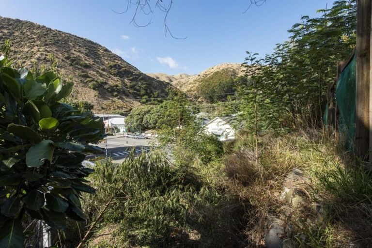 Photo of property in 1 Wellington Road, Paekakariki, 5034