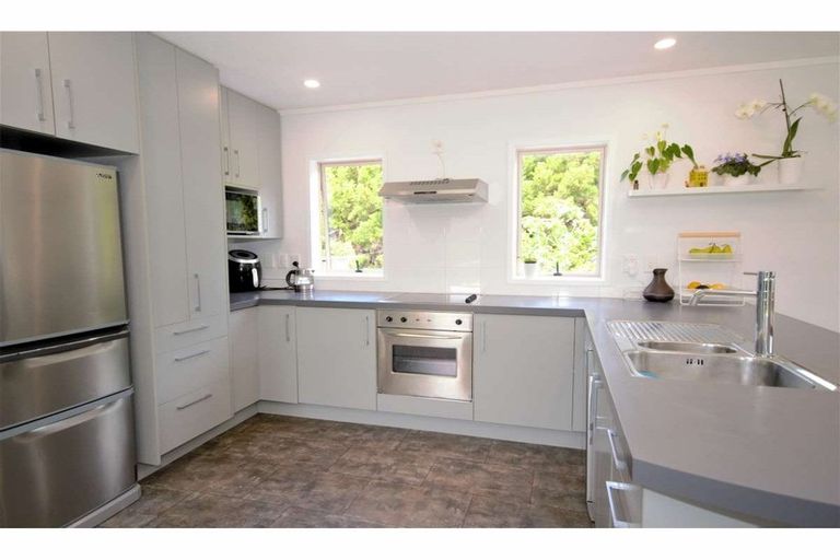 Photo of property in 15 Hoults Way, Kerikeri, 0230