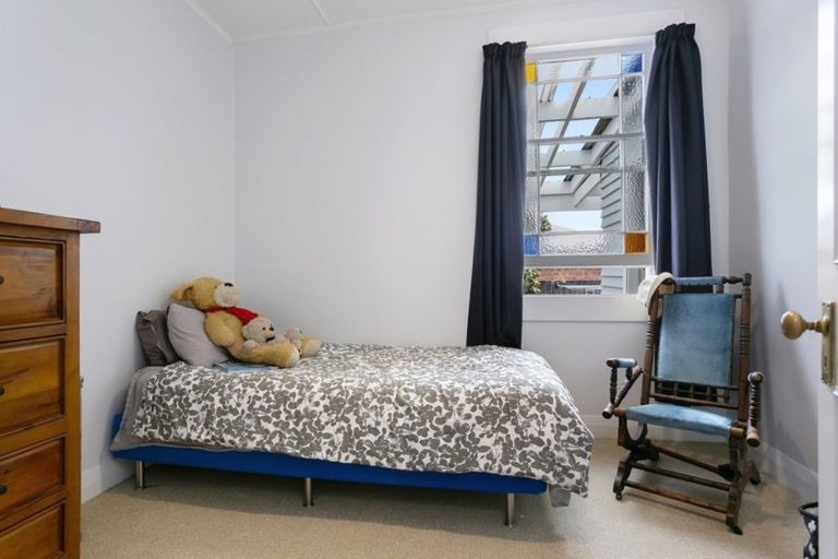 Photo of property in 92 Williams Street, Cambridge, 3434