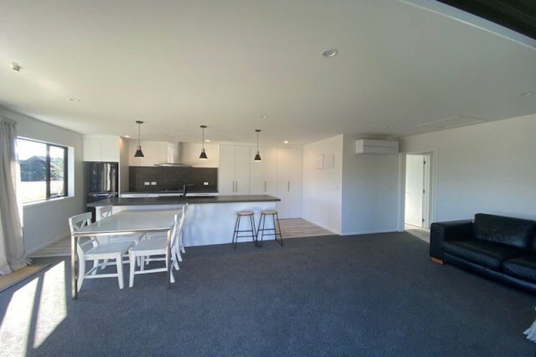 Photo of property in 15 Marbleleaf Lane, Albert Town, Wanaka, 9305