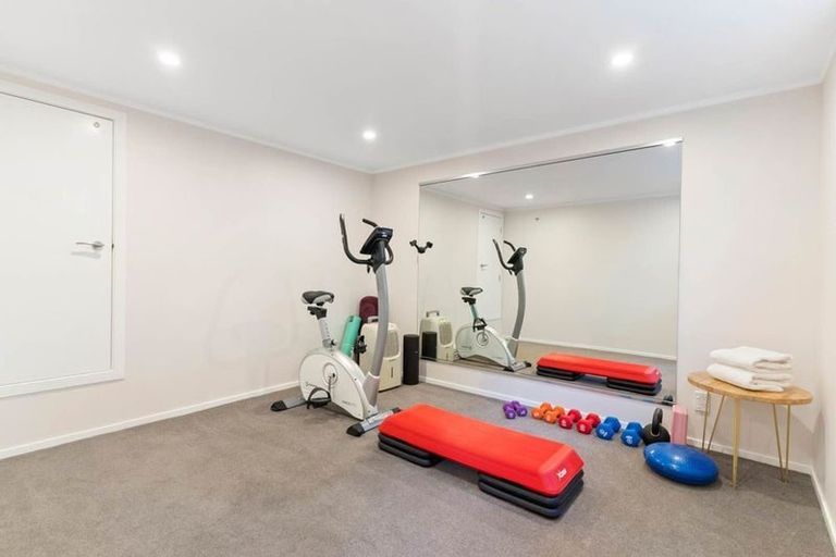 Photo of property in 14 Norman Road, Hauraki, Auckland, 0622