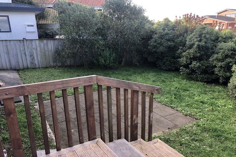 Photo of property in 2 Birkhall Grove, Strathmore Park, Wellington, 6022