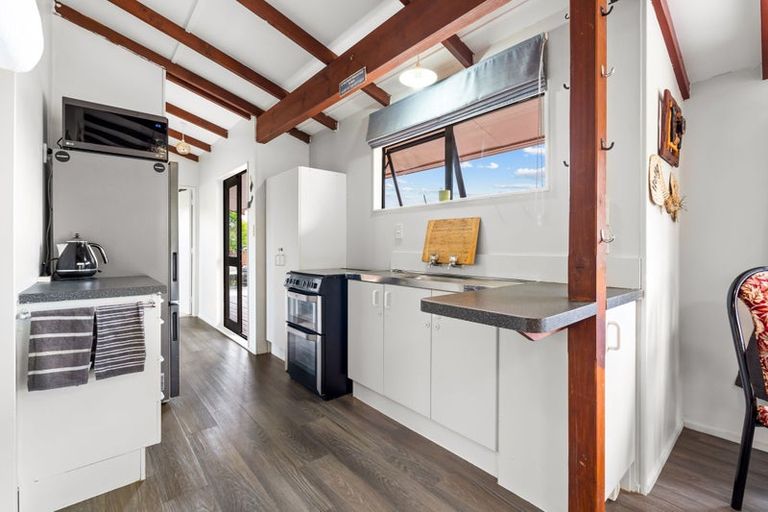 Photo of property in 23 Valley Road, Hikurangi, 0114