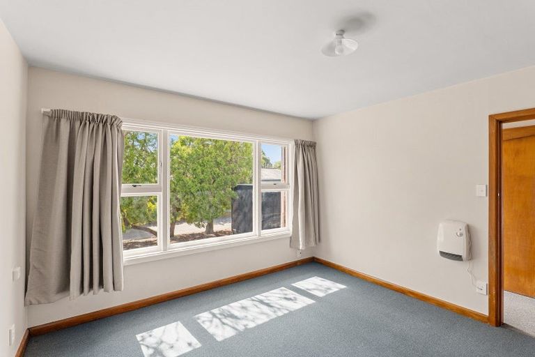 Photo of property in 2/64 Roberta Drive, Somerfield, Christchurch, 8024