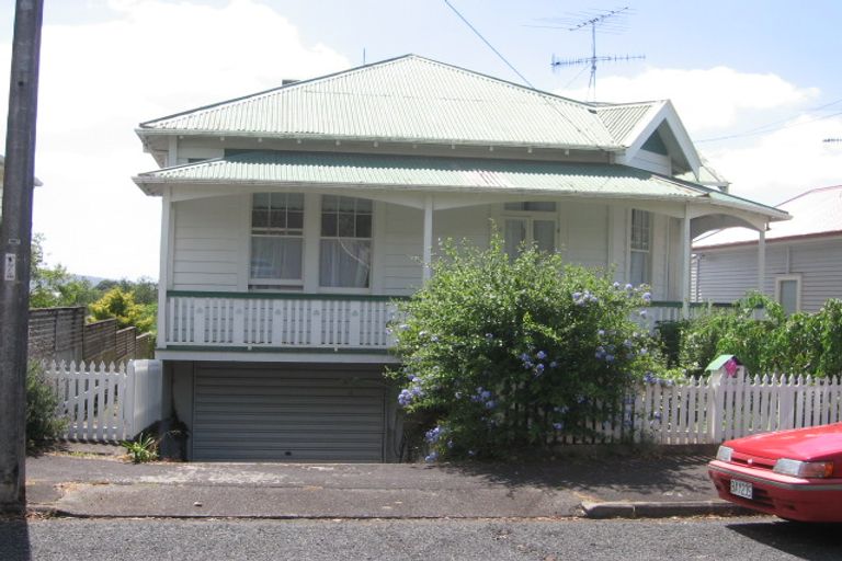 Photo of property in 36 Church Street, Devonport, Auckland, 0624