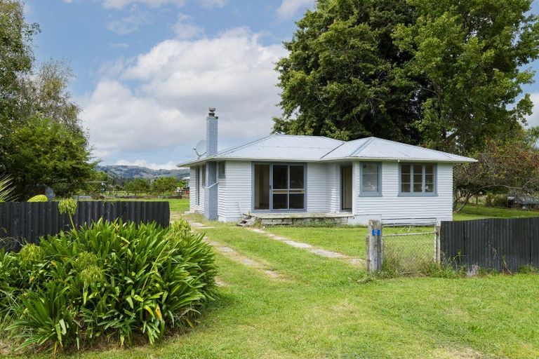 Photo of property in 12 Hetata Street, Whatatutu, Te Karaka, 4094