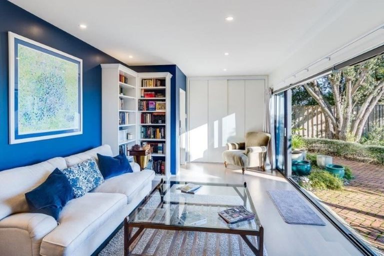 Photo of property in 194 Durham Drive, Havelock North, 4130