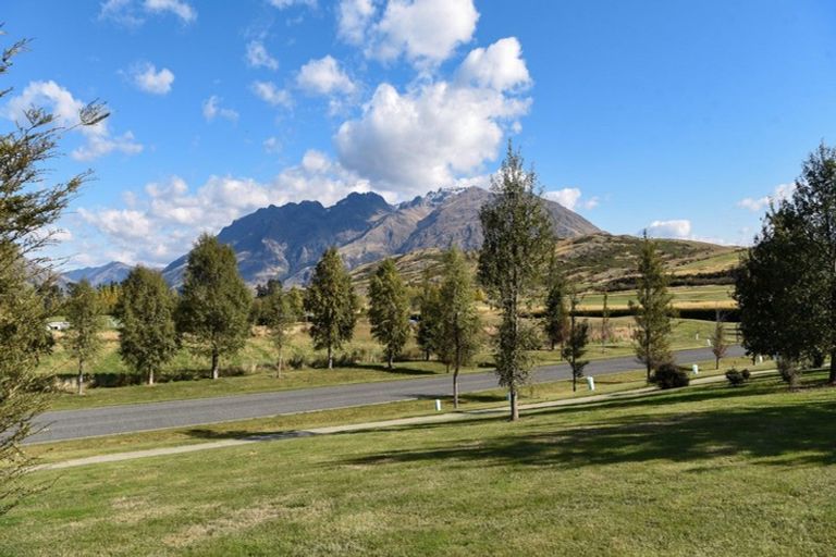 Photo of property in 17 Soudley Court, Jacks Point, Queenstown, 9371