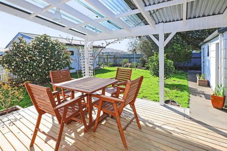 Photo of property in 180 Portsmouth Road, Flaxmere, Hastings, 4120