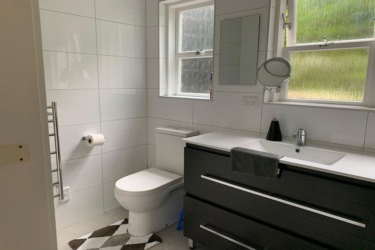 Photo of property in 120a Pah Road, Cockle Bay, Auckland, 2014