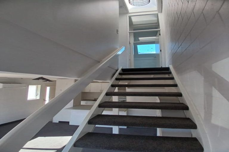 Photo of property in Paddington Apartments, 11/15 Mckinley Crescent, Brooklyn, Wellington, 6021