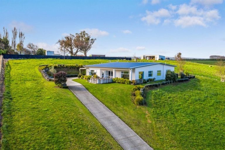 Photo of property in 242b Turuturu Road, Hawera, 4674