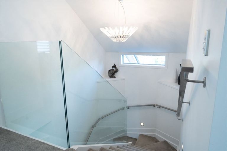 Photo of property in 28b Bluefin Way, West Harbour, Auckland, 0618