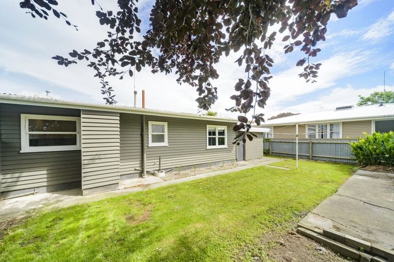 Photo of property in 52 Lancaster Street, Takaro, Palmerston North, 4412