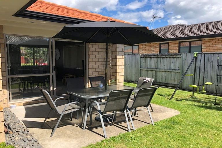 Photo of property in 5 Grabella Place, Papamoa Beach, Papamoa, 3118