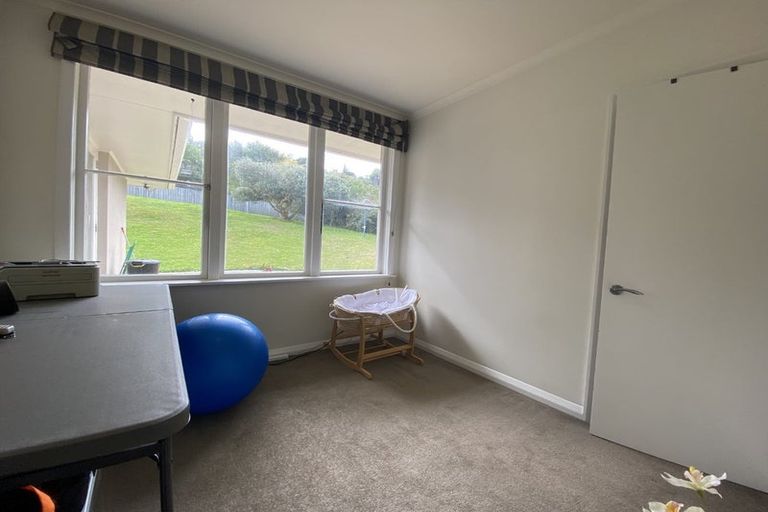 Photo of property in 16 Duncan Street, Tawa, Wellington, 5028