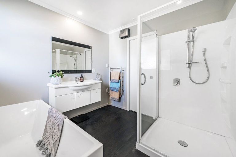 Photo of property in 6 Clayton Road, Amberley, 7410