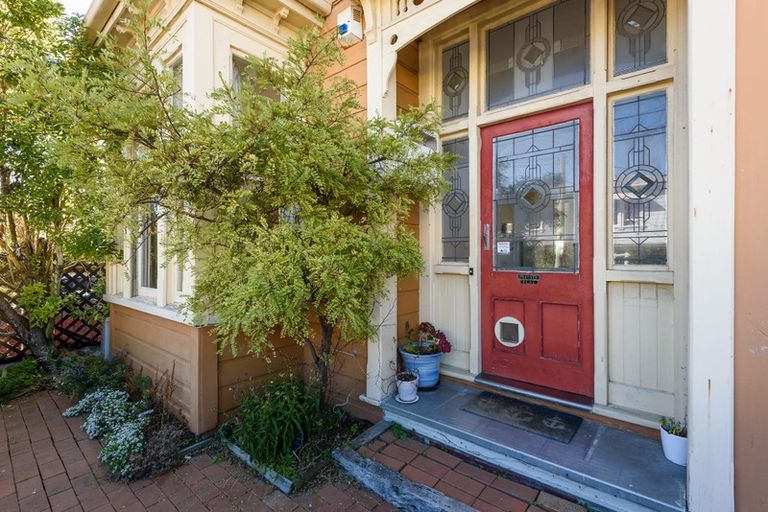 Photo of property in 117 Brougham Street, Mount Victoria, Wellington, 6011