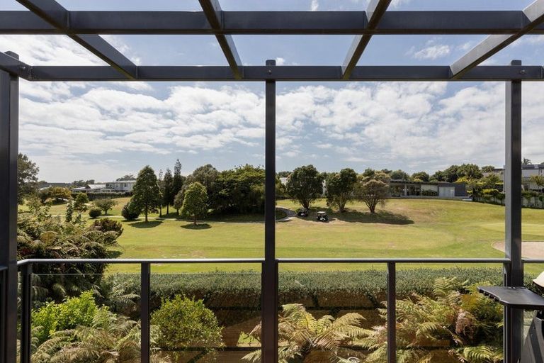 Photo of property in 46 Links View Drive, Omokoroa, 3114