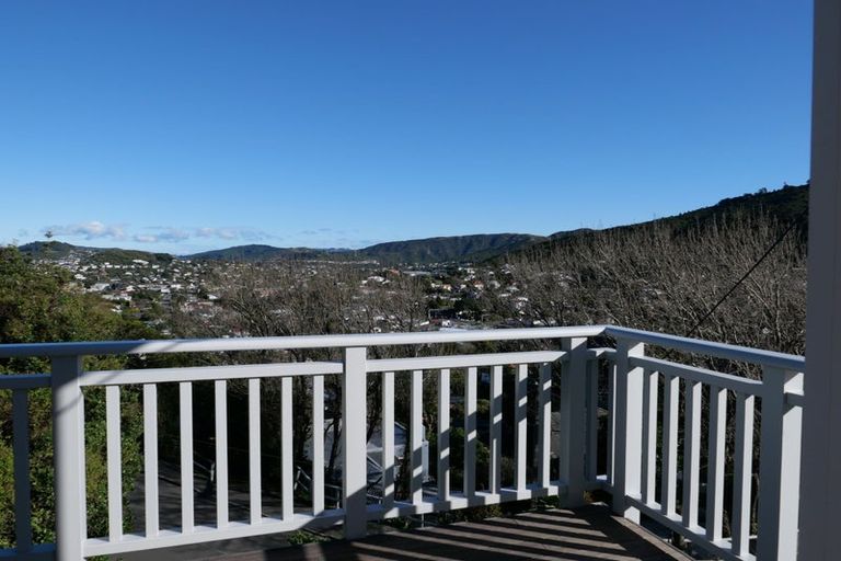 Photo of property in 39 Rangoon Street, Khandallah, Wellington, 6035