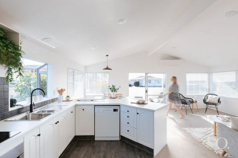 Photo of property in 41 Whitaker Street, Otumoetai, Tauranga, 3110