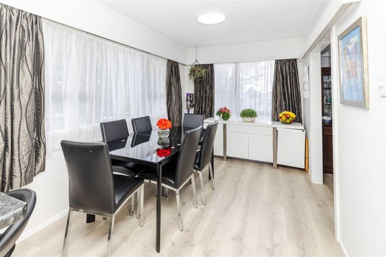 Photo of property in 54 Morrow Avenue, St Andrews, Hamilton, 3200