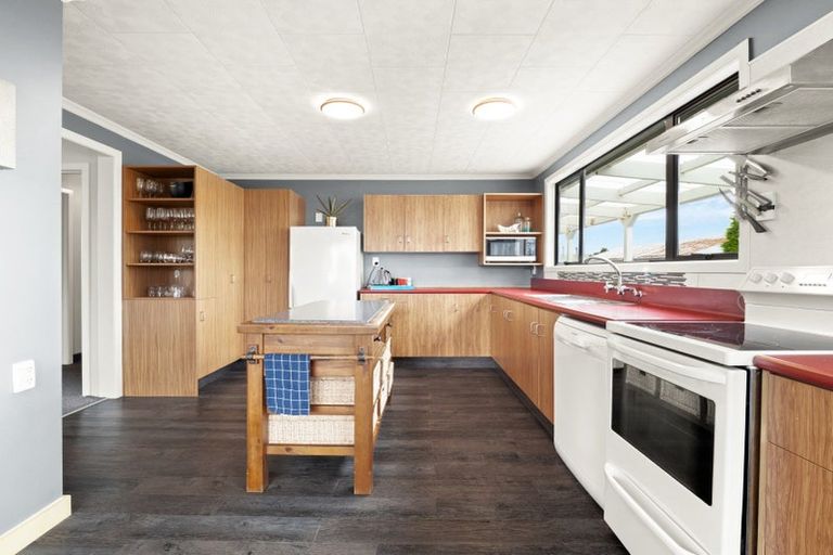 Photo of property in 1282 Kaka Point Road, Kaka Point, Balclutha, 9271