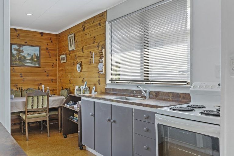 Photo of property in 12 Epping Place, Richmond Heights, Taupo, 3330