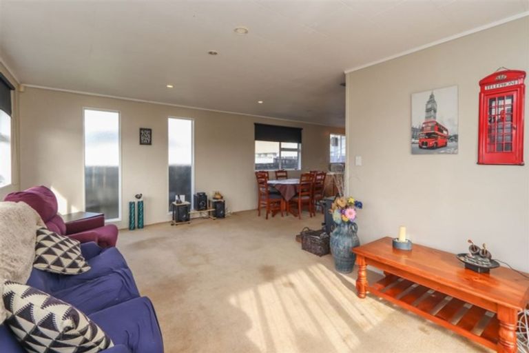 Photo of property in 56 Matai Street, Inglewood, 4330