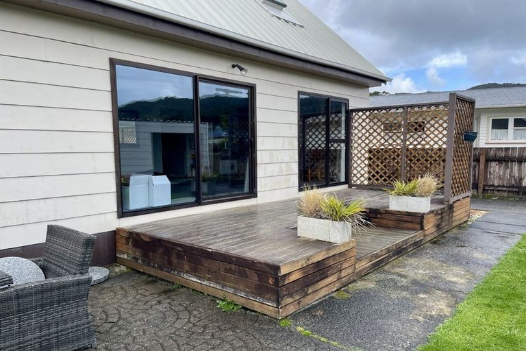 Photo of property in 53 Parkway, Wainuiomata, Lower Hutt, 5014