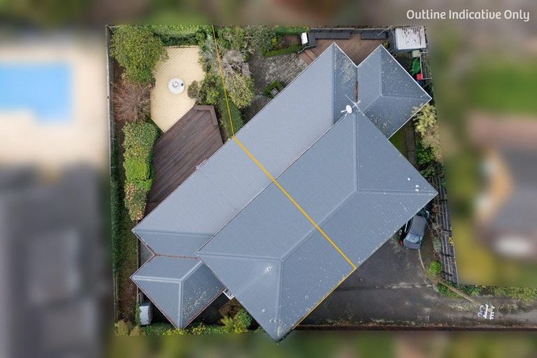 Photo of property in 2/2a Medbury Terrace, Fendalton, Christchurch, 8041