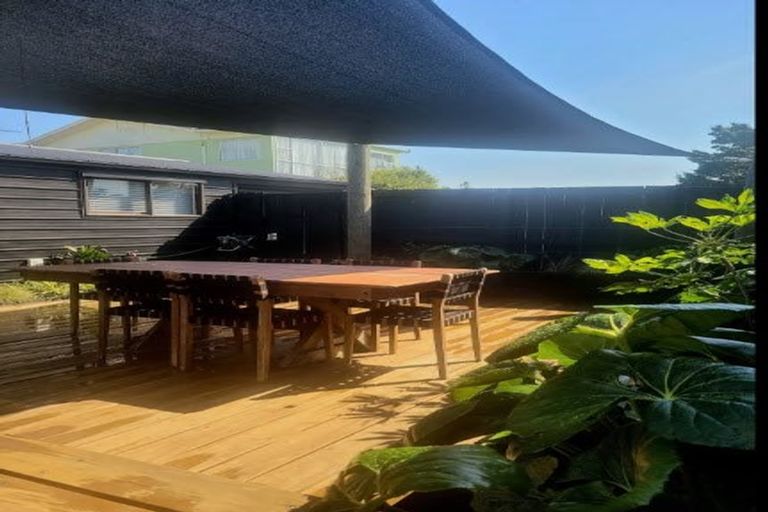 Photo of property in 94a Simpson Road, Papamoa Beach, Papamoa, 3118