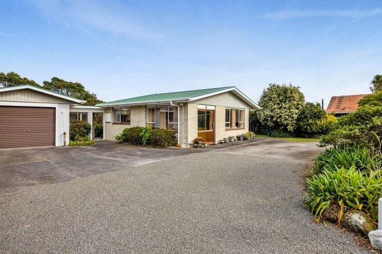 Photo of property in 84 Domett Street, Opunake, 4616