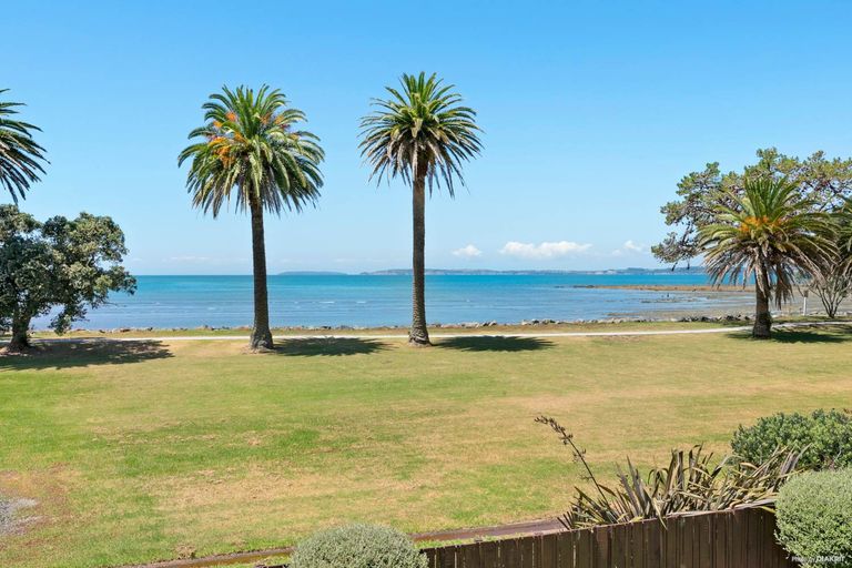 Photo of property in 24/34 Waiwera Place, Waiwera, Orewa, 0994