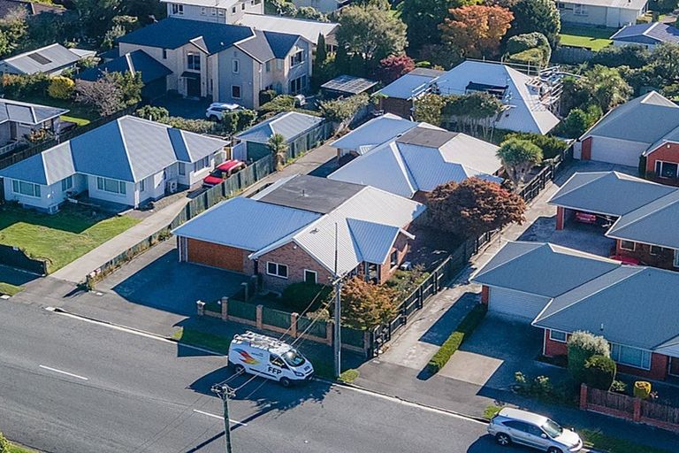 Photo of property in 139a Avonhead Road, Avonhead, Christchurch, 8042