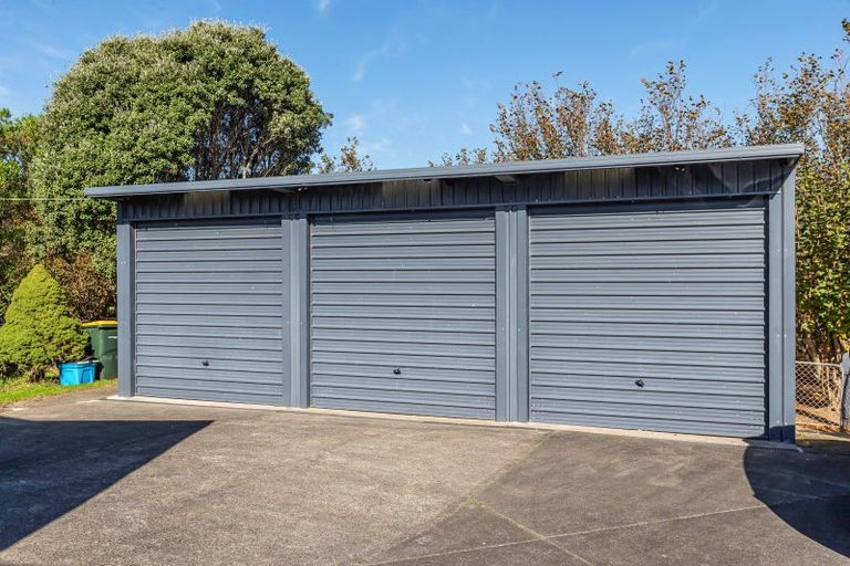 Photo of property in 72 Muhunoa West Road, Ohau, Levin, 5570