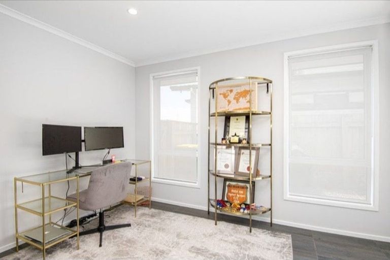 Photo of property in 81 John Burke Drive, Aotea, Porirua, 5024