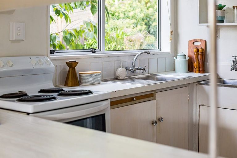 Photo of property in 71b Holland Street, Wainuiomata, Lower Hutt, 5014